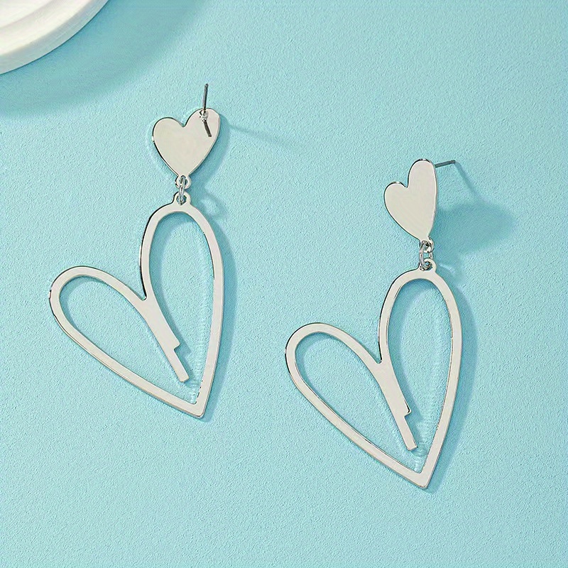 Vintage Gothic Heart Alloy Earrings Stainless Steel Ear Needle
